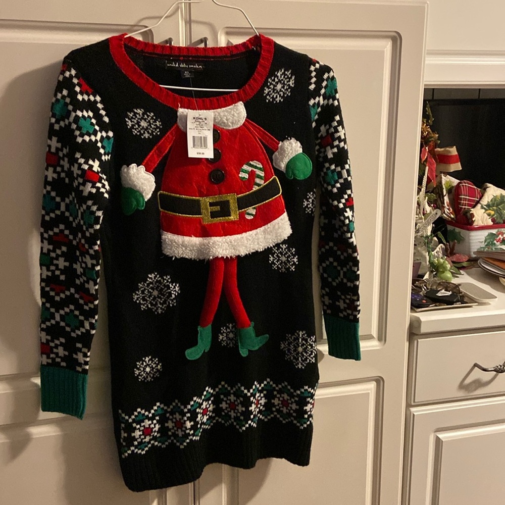 Cute but ugly sweater black Santa outfit snowflakes United States sweater XS new